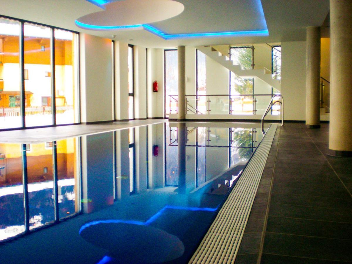 Modern Mountain Apart 2 - Directly By Skiing Area เราริส ภายนอก รูปภาพ
